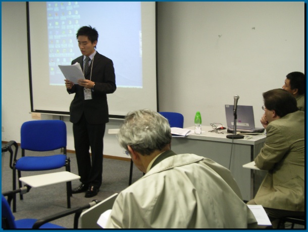 602x451 pixels (82K)